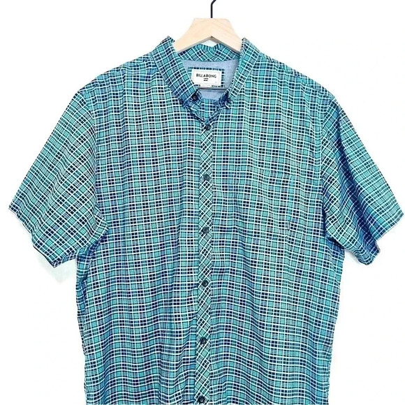 Billabong Short Sleeve Button Up Plaid Shirt - Picture 5 of 5